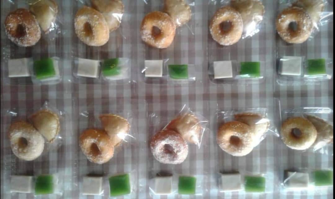 CHIK IJA KUIH CHOMEL