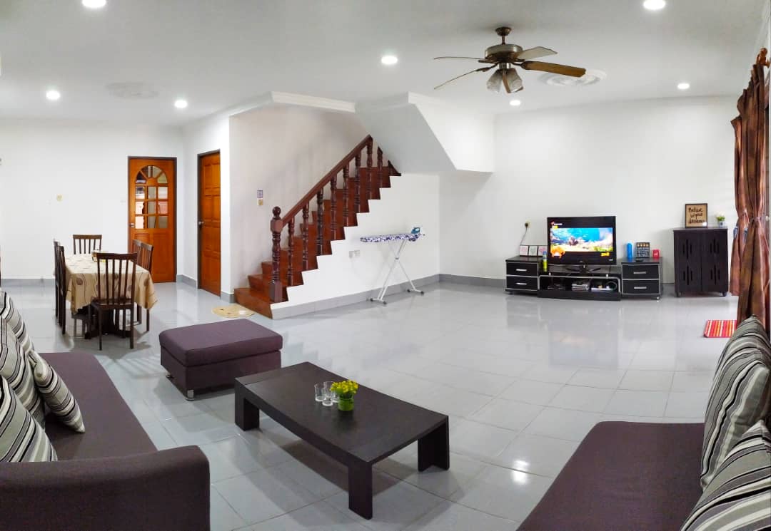 VICTORIA HOMESTAY