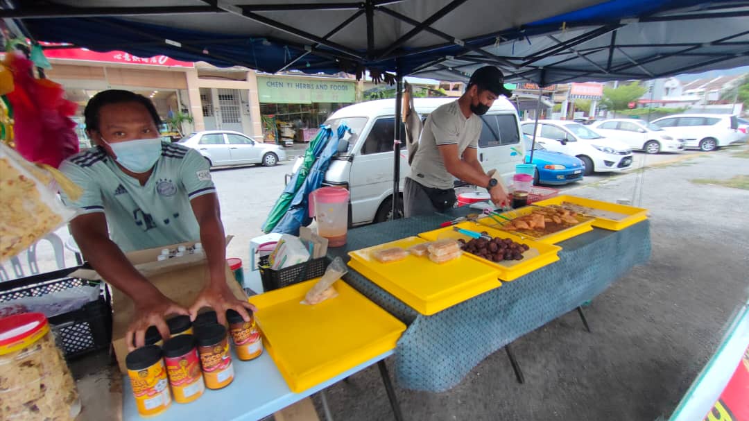 GERAI MAKANAN DAN MINUMAN