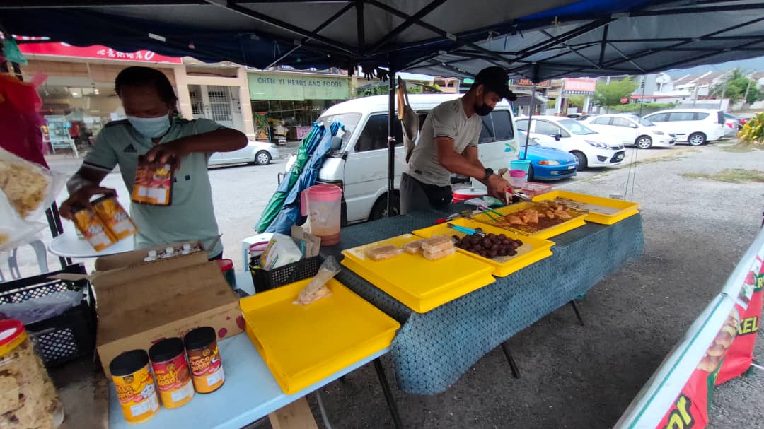 GERAI MAKANAN DAN MINUMAN