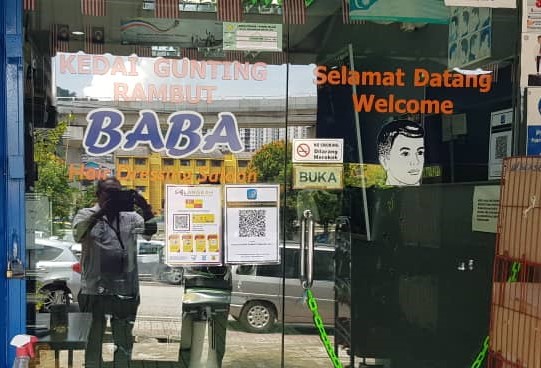 KEDAI GUNTING RAMBUT BABA MELAWATI